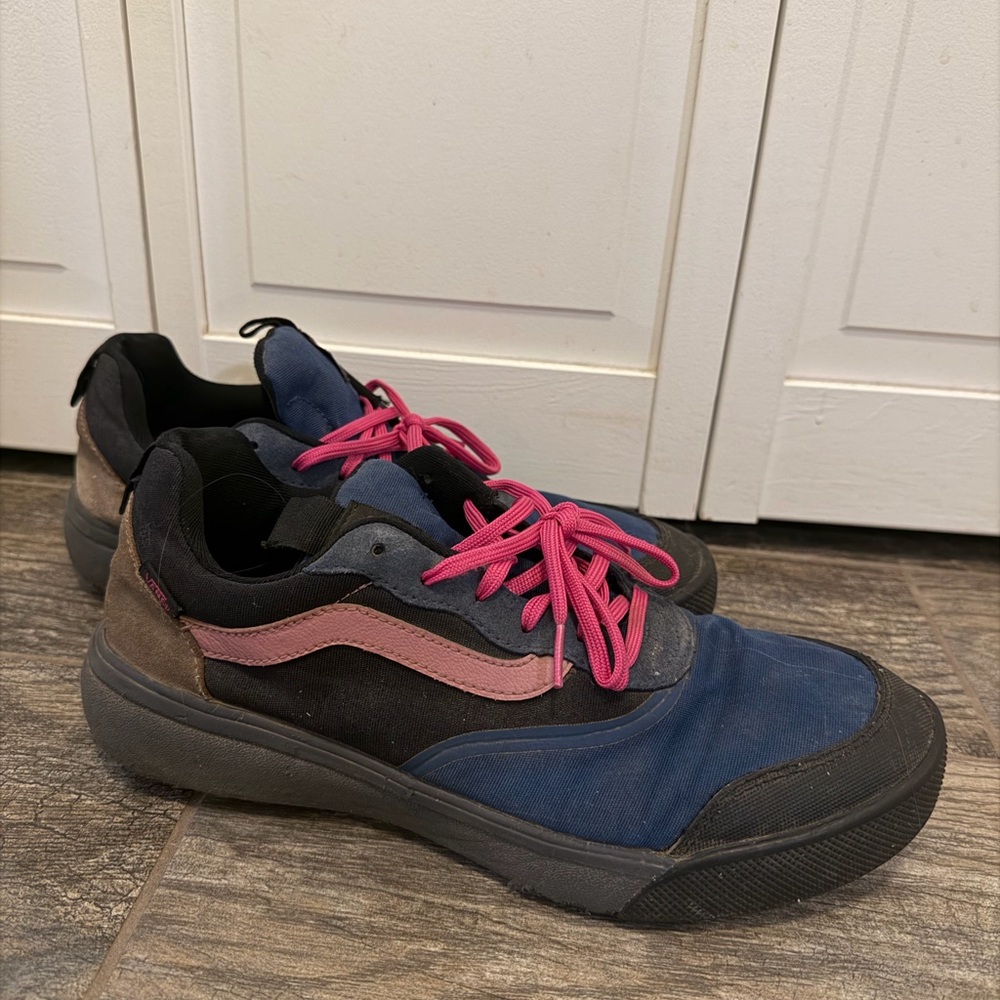 Vans Men's Navy Blue Black Sneakers with Pink Accents
